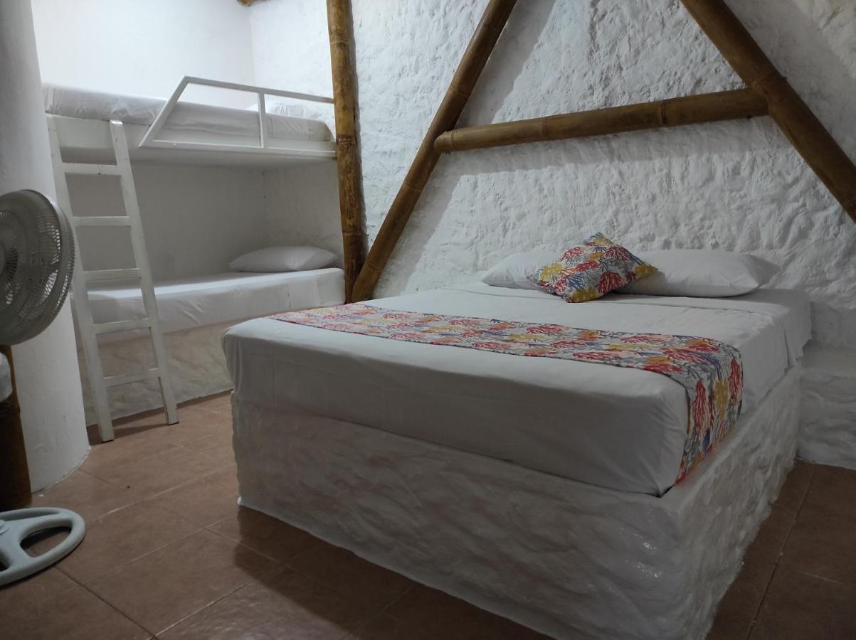 Caramba Hospedaje Hotel Tonsupa Bagian luar foto
