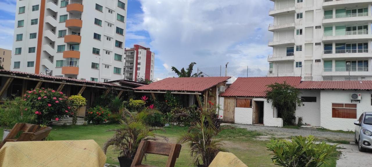 Caramba Hospedaje Hotel Tonsupa Bagian luar foto